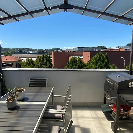 Rooftop Openspace With Balconies Parking And Bbq Daire Como
