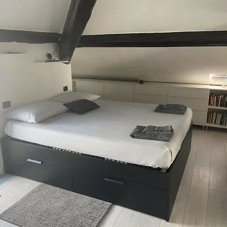 Apartment Rooftop Openspace With Balconies Parking And Bbq Como